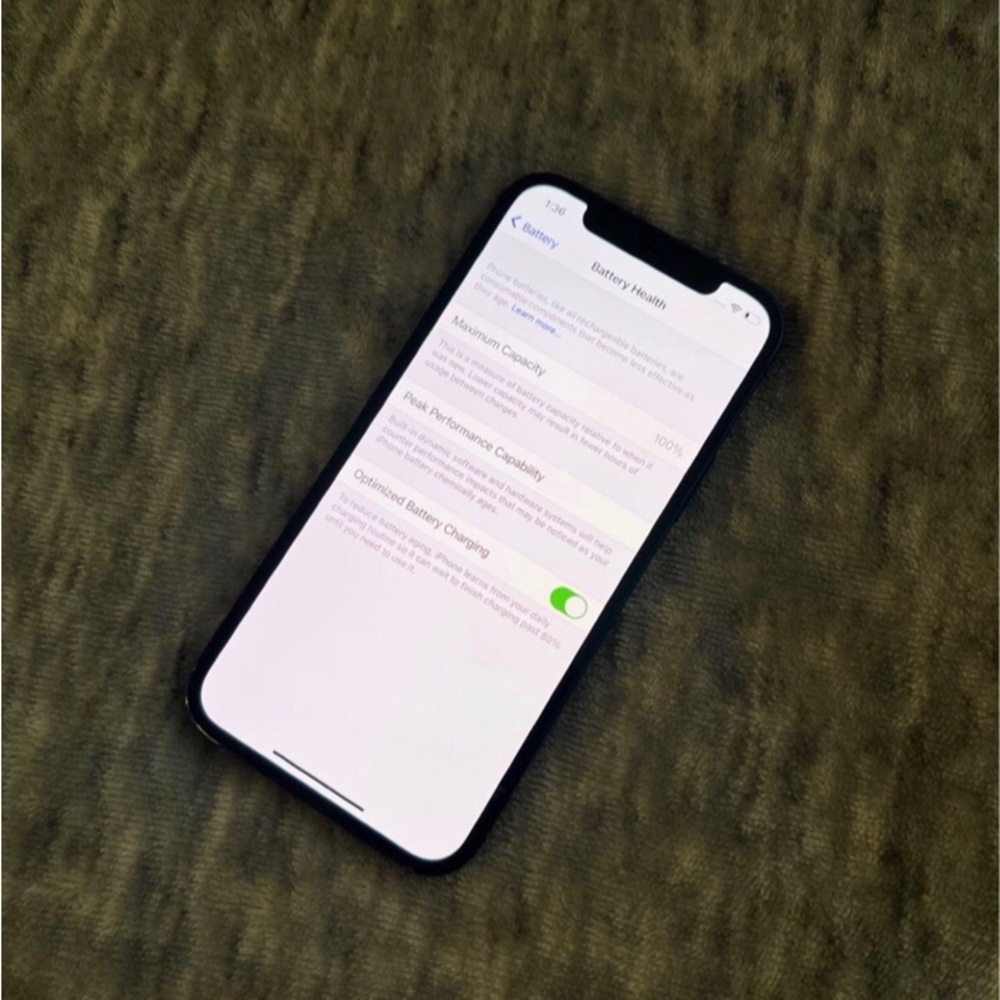 Unlocked iPhone 12 64GB Blue
